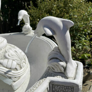 Gartenbrunnen rund aus Beton mit Delphinsujet, 165 cm hoch 10