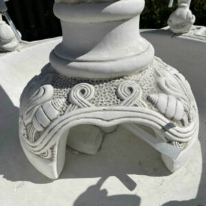 Gartenbrunnen rund aus Beton mit Delphinsujet, 165 cm hoch 6