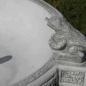 Betonbrunnen für den Garten, Zierbrunnen mit Fröschen, 155 cm 10
