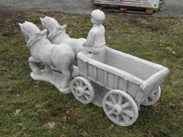 Grosser Blumentopf aus Beton: Pferd mit Wagen, Kutscher, 150cm 6