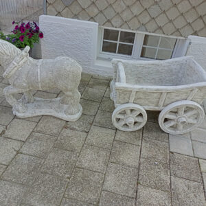 Pflanzkübel Beton XXL: Pferd, Wagen, Kutscher, 180 cm lang 4