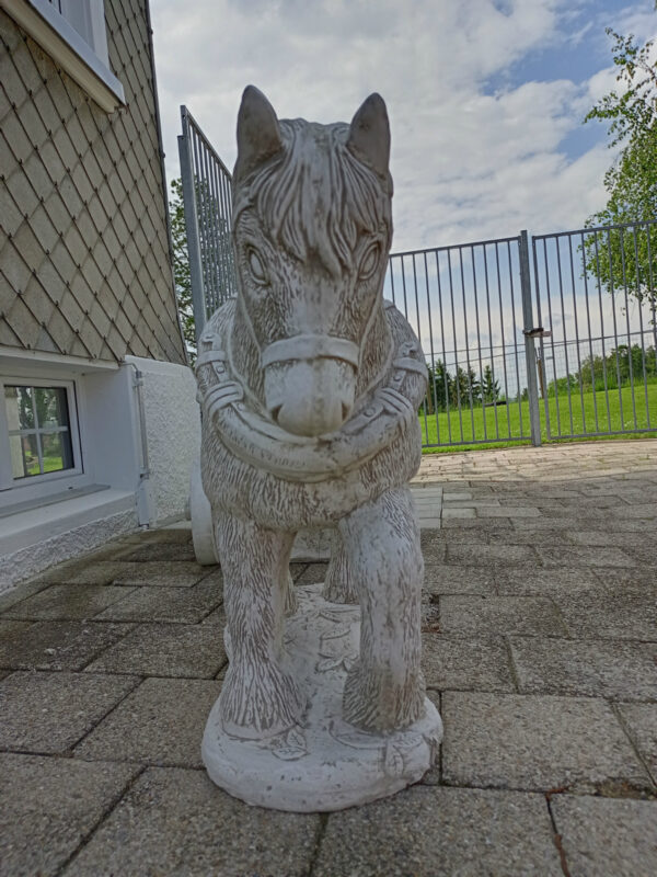 Pflanzkübel Beton XXL: Pferd, Wagen, Kutscher, 180 cm lang 4