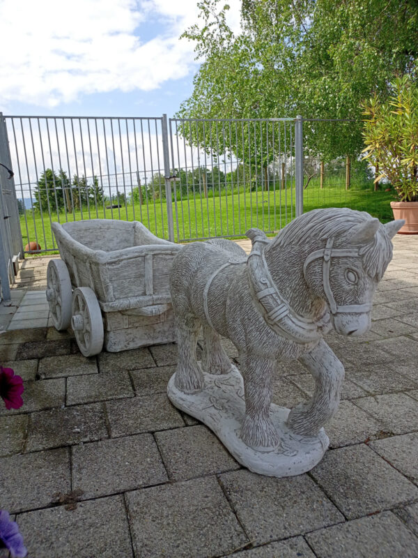 Pflanzkübel Beton XXL: Pferd, Wagen, Kutscher, 180 cm lang 2