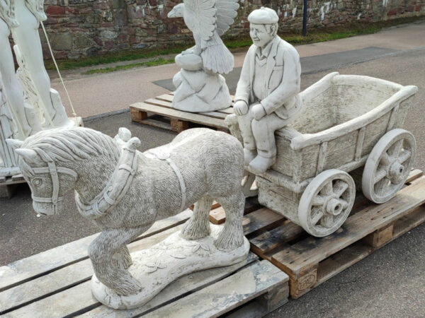 Pflanzkübel Beton XXL: Pferd, Wagen, Kutscher, 180 cm lang 10