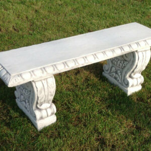 Betongartenbank mit umlaufendem Fries, 125 cm lang