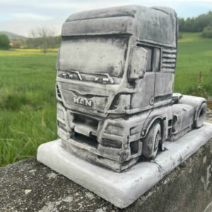 LKW MAN Modell aus Beton, Sattelschlepper für Gartendeko