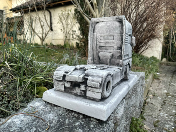 LKW MAN Modell aus Beton, Sattelschlepper für Gartendeko 5