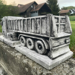 LKW Modell Beton, Mercedes mit Auflieger als Blumentopf 3