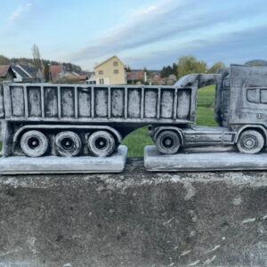 Blumentopf aus Beton, LKW Scania mit Kippmuldenauflieger 1