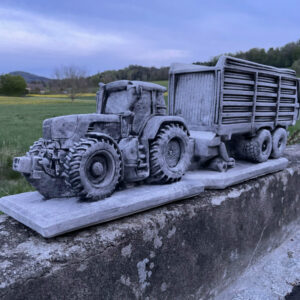 Blumentopf Beton gross, Traktor mit Anhänger zum Bepflanzen 1