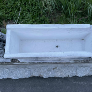 Blumentopf Beton gross, Traktor mit Anhänger zum Bepflanzen 10