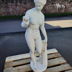 Gartenskulptur aus Beton: Venus, 120 cm hoch 4