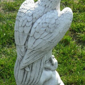 Betonfigur Adler für den Garten, Blick rechts, 58 cm hoch 2
