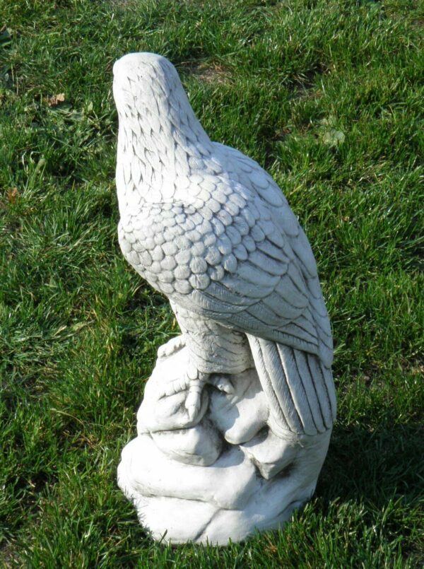 Betonfigur Adler für den Garten, Blick rechts, 58 cm hoch 5