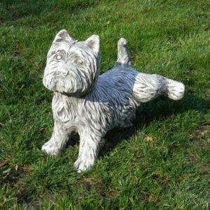 Lustige Hunde Gartenfigur Beton, pinkelnder Terrier, 40 cm hoch 1