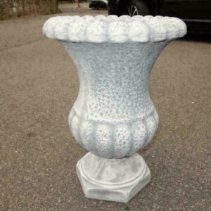 Steinvase aus Beton im römischen Stil für den Garten, H: 55 cm 5