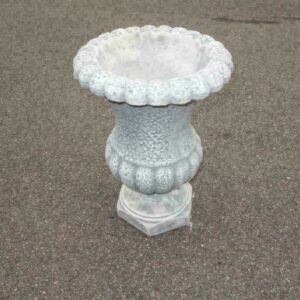 Steinvase aus Beton im römischen Stil für den Garten, H: 55 cm 6