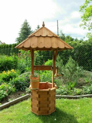 Gartenbrunnen aus Holz mit Dach, 170 cm hoch