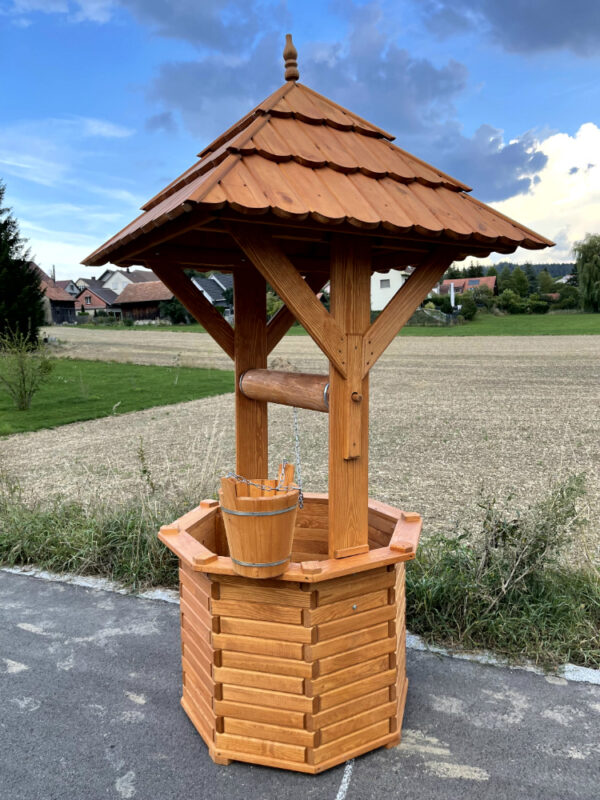 Grosser Zierbrunnen aus Holz mit Dach als Gartendeko, 240 cm 3