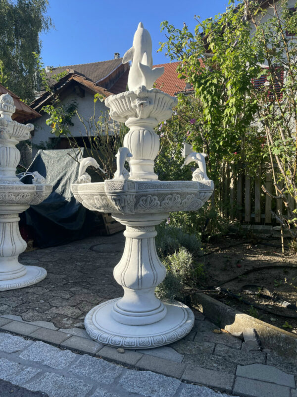 Springbrunnen für den Garten aus Steinguss, 165cm hoch 4