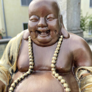Sitzender Glücksbuddha mit Goldklumpen, 32 cm hoch 8