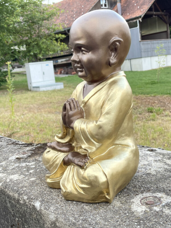 Dekostatue buddhistischer Mönch am Beten, 38 cm hoch 4