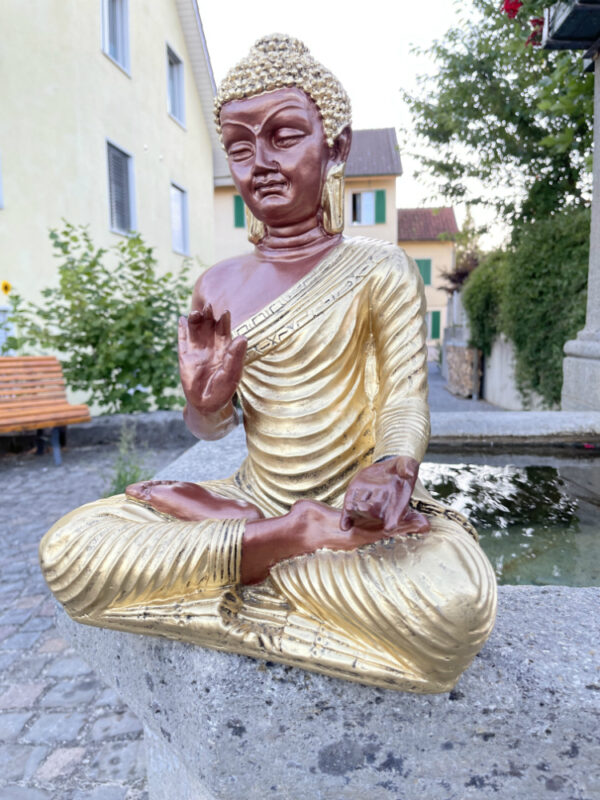 Buddha Statue sitzend mit Abhaya Mudra, 43 cm hoch 3