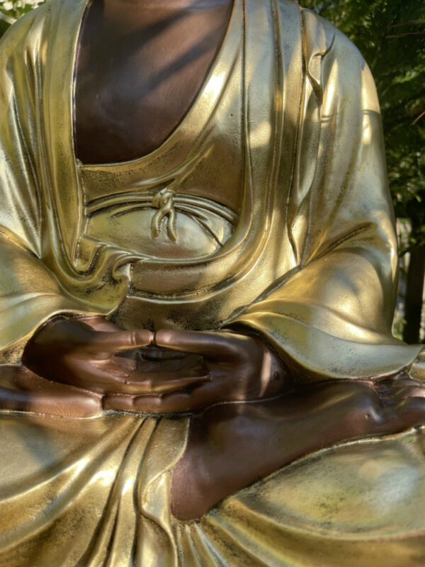 Buddha Figur auf Kissen sitzend, als Innendeko, 58 cm hoch 9