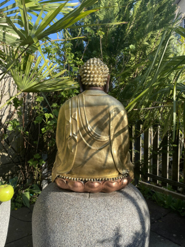 Buddha Figur auf Kissen sitzend, als Innendeko, 58 cm hoch 5