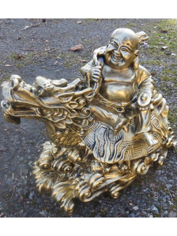 Wanderbuddha auf chinesischen Drachen sitzend, 33 cm hoch