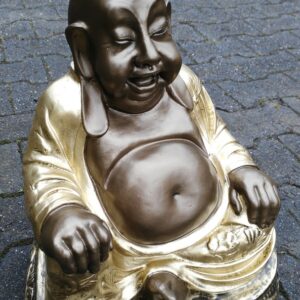 Glücksbuddha für den Garten, sitzt auf Podest, 40 cm hoch 1