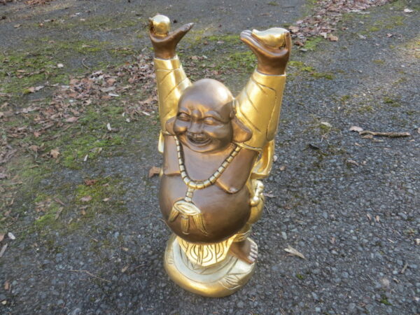 Lachender Buddha mit Goldklumpen und Opferschale, 60 cm hoch 2