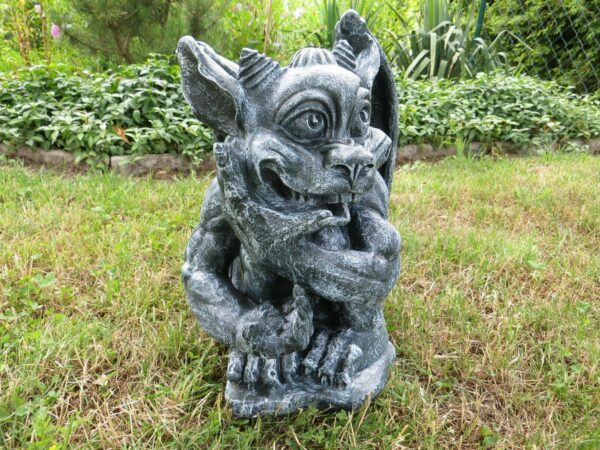 Gartenfigur Gargoyle, hockend, 33 cm hoch