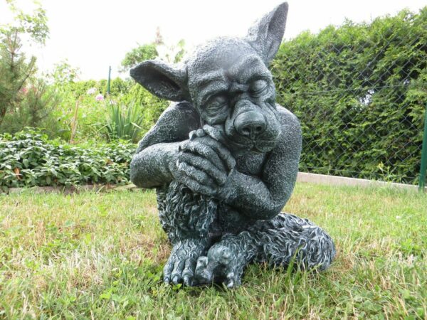 Dekofigur für den Garten, hockender Gargoyle, 47 cm hoch