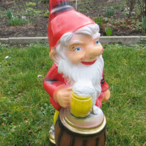 Kleiner Gartenzwerg mit Bier, 43 cm hoch