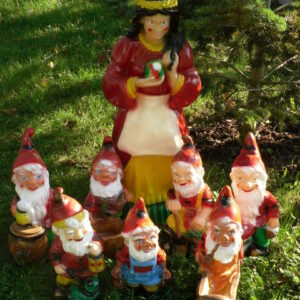 Schneewittchen und die 7 Zwerge als Gartendeko, 88 cm hoch 2