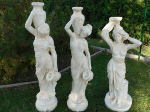 Statuen, Skulpturen und Statuetten aus Beton
