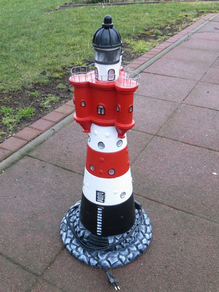 Leuchtturm Typ “Roter Sand” für Gartendeko, 118 cm hoch