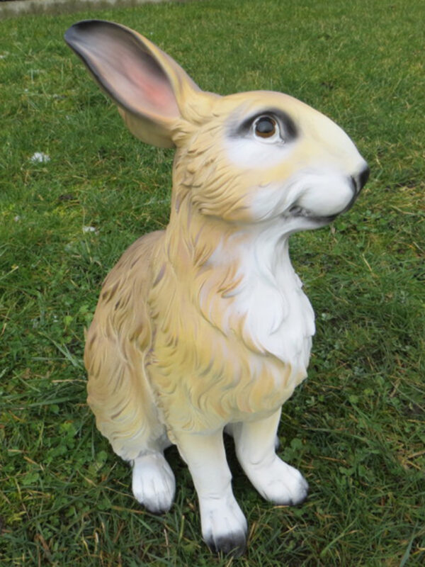 Sitzender Hase als Osterdekoration, 39 cm hoch