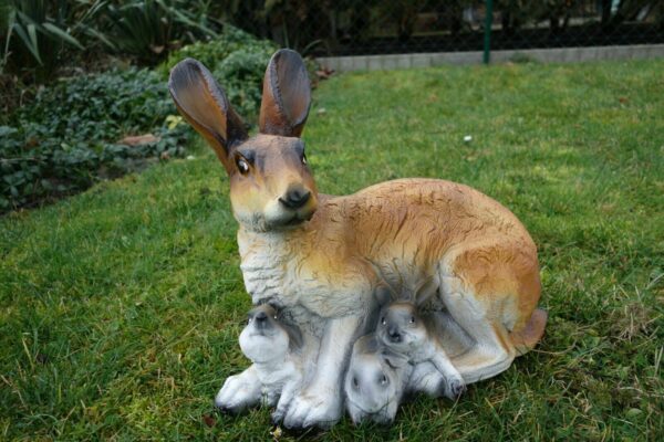 Osterhäsin mit 3 Jungen, 35 cm hoch 5