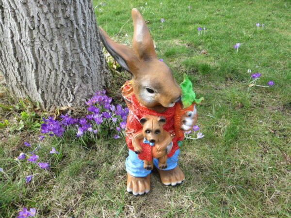 Osterhase mit Teddybär und Rüebli, 54 cm hoch 3