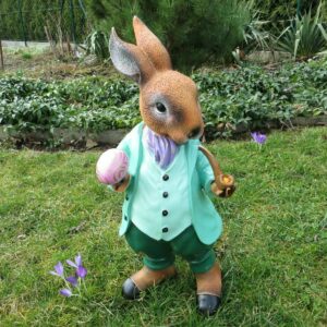 Osterhase mit Osterei und Pfeife, 46 cm hoch 2