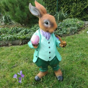 Osterhase mit Osterei und Pfeife, 46 cm hoch 3