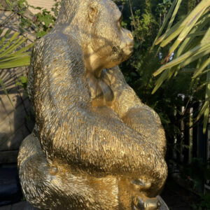 Deko Gorilla Jungtier in Gold, sitzend, 75 cm hoch 3