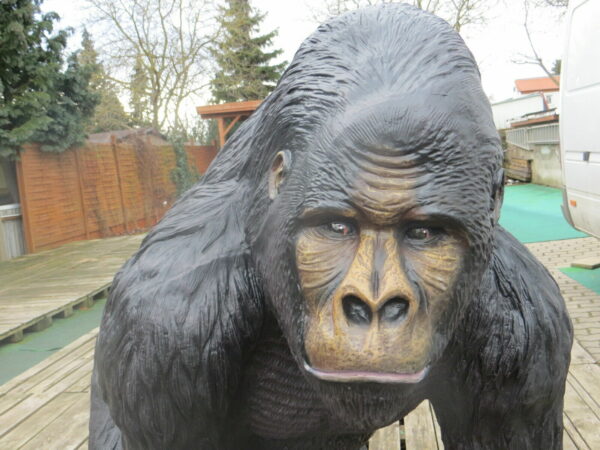 Gorillafigur lebensgross, 130 cm hoch 6