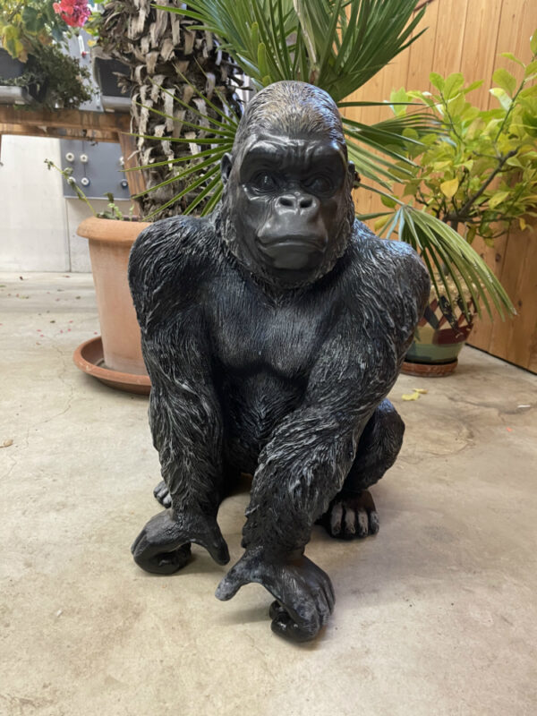 Junger Gorilla, hockend, 58 cm hoch 8