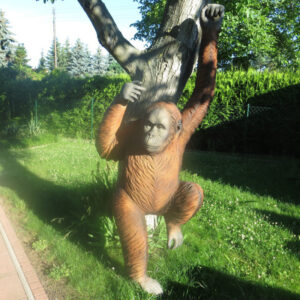 Deko Affe lebensgrosser Orang Utan, 2,4 Meter hoch 1