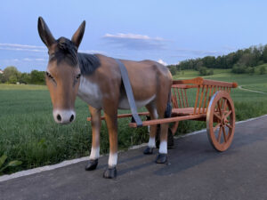 Deko Esel lebensgross mit Wagen 1-Achser, 260 cm lang