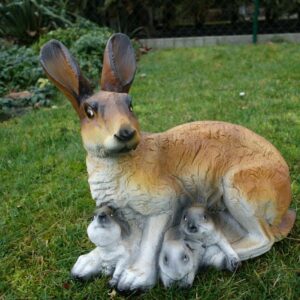 Gartenfigur Hasenweibchen mit 3 Jungen, 35 cm hoch 2
