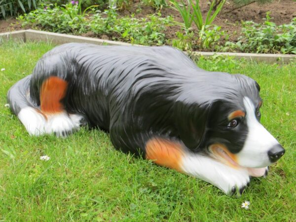 Berner Sennenhund für Gartendeko, liegend, 98 cm lang 2
